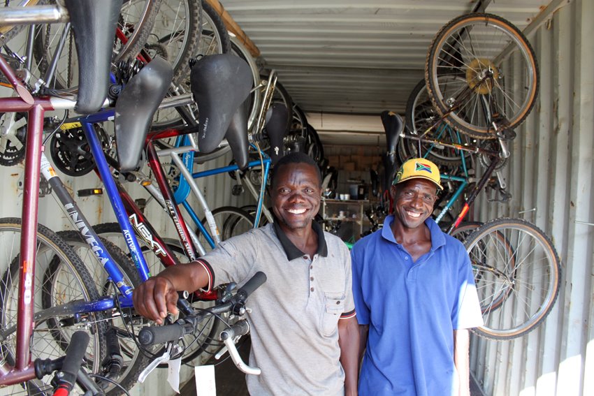 BEN Ludwig and Max at Makveto Cycles