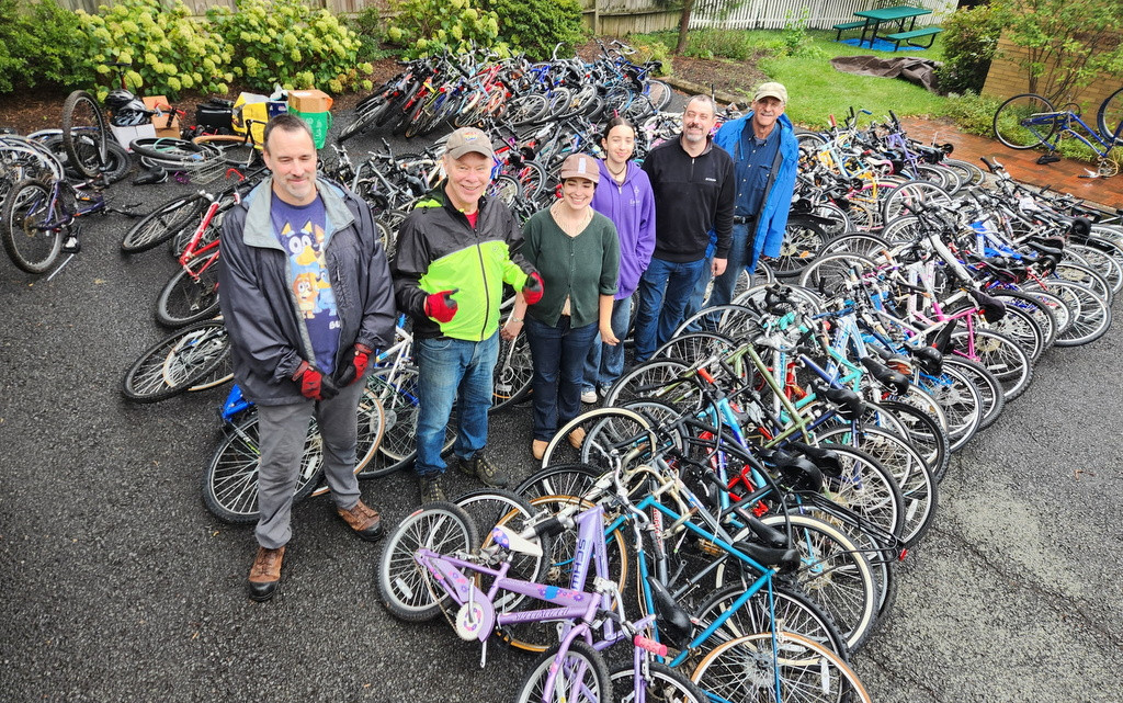 Featured Volunteer: Green Lizard Cycling